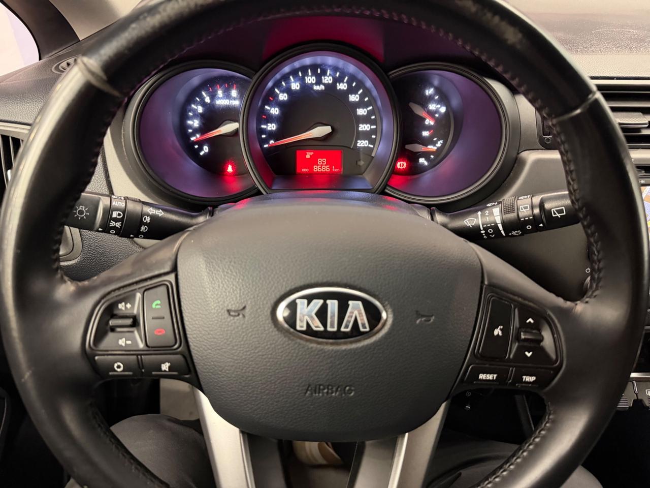 KIA RIO 3A SERIE (2011) RIO 1.1 CRDI 5P COOL (55 KW)