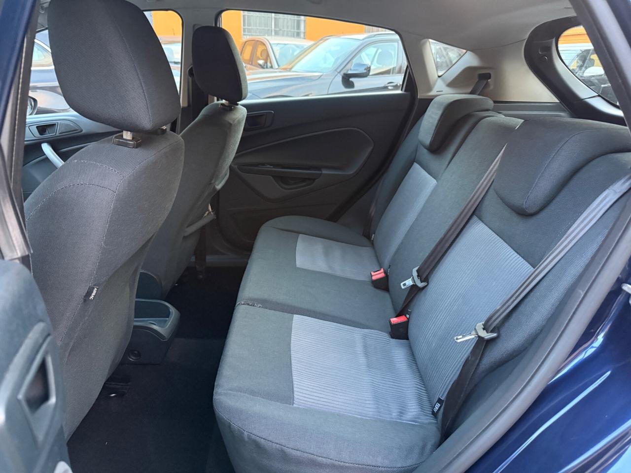 Ford Fiesta 1.4 5P GPL