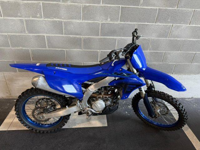 YAMAHA YZ 250 F blu (57 ore di utilizzo)