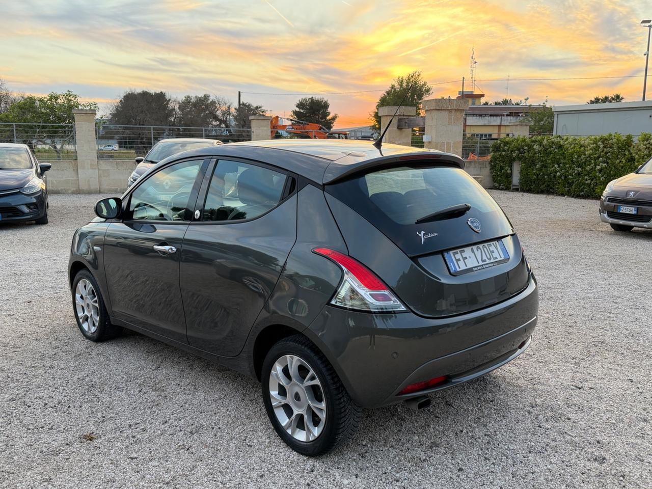 Lancia Ypsilon 1.2 69 CV 5 porte GPL Ecochic Gold