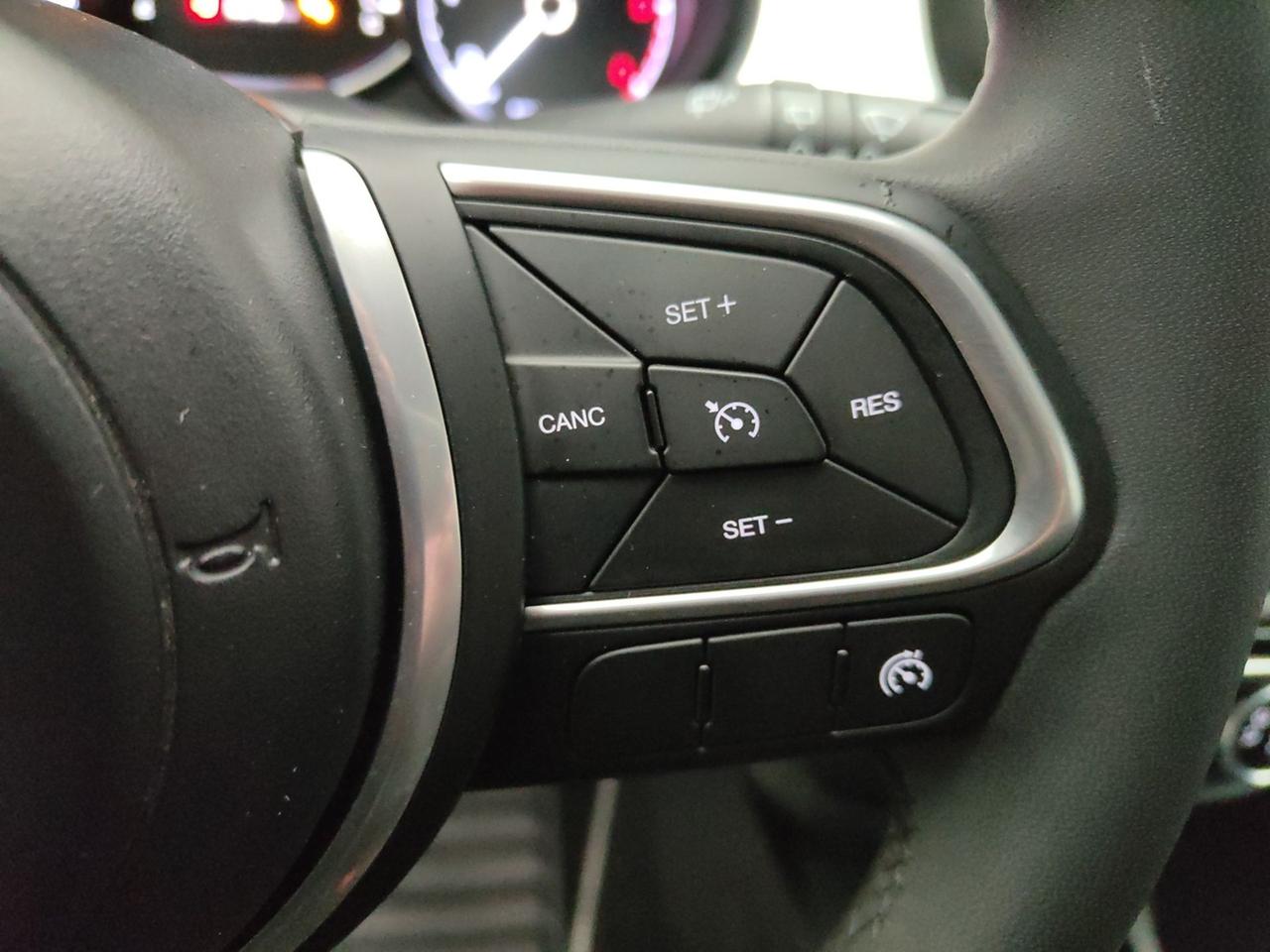 FIAT 500 X 2018 1.3 MJT 95CV CONNECT