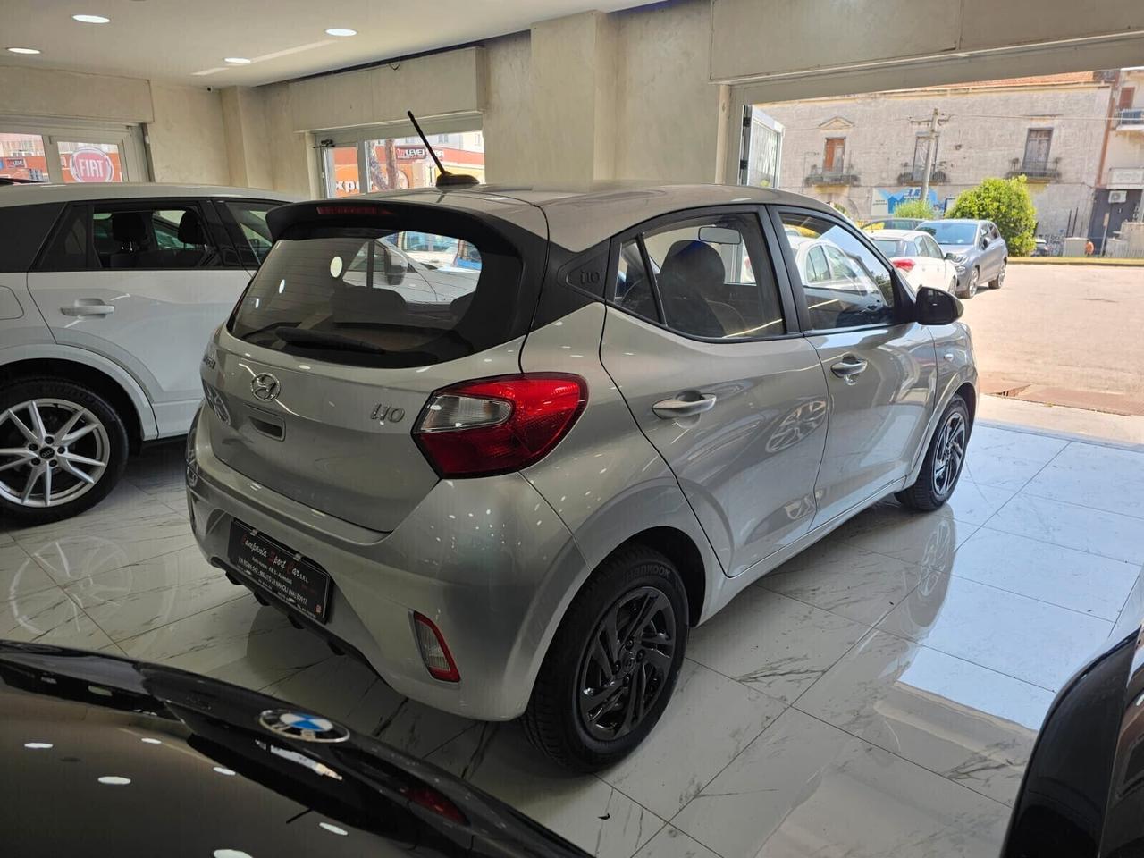 NUOVA HYUNDAI i10 ADVANCED 1.0 BENZ 67CV - UFFICIALE ITALIANA