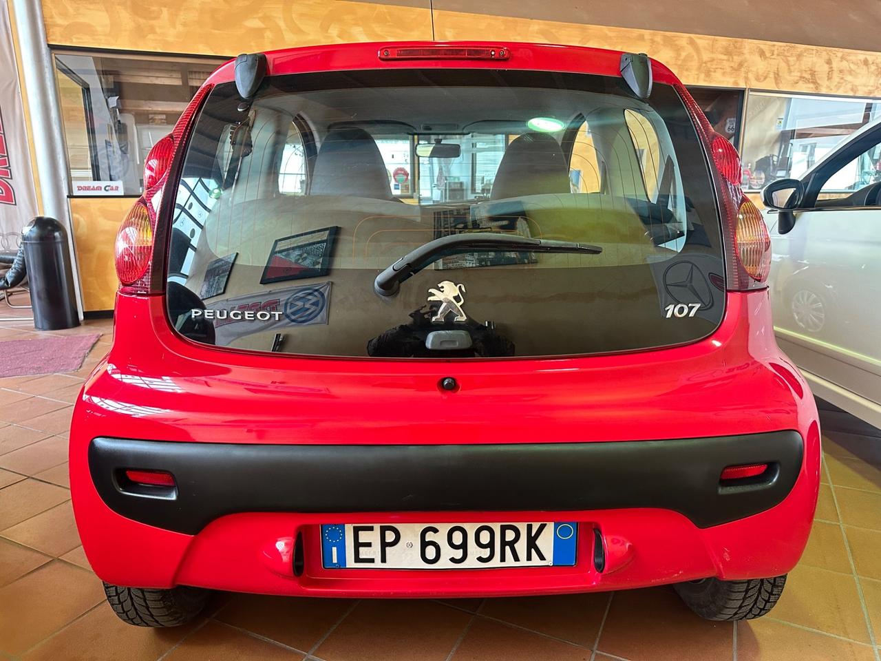 Peugeot 107 1.0 68CV 3p. Active neopatentati