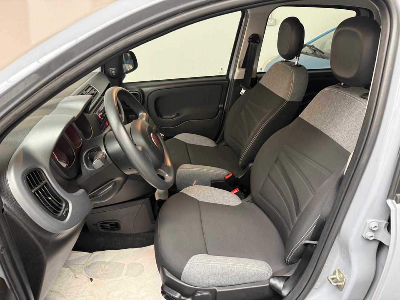 Fiat Panda 1.0 FireFly S&S Hybrid soli 17 MILA KM NEOPATENTATI