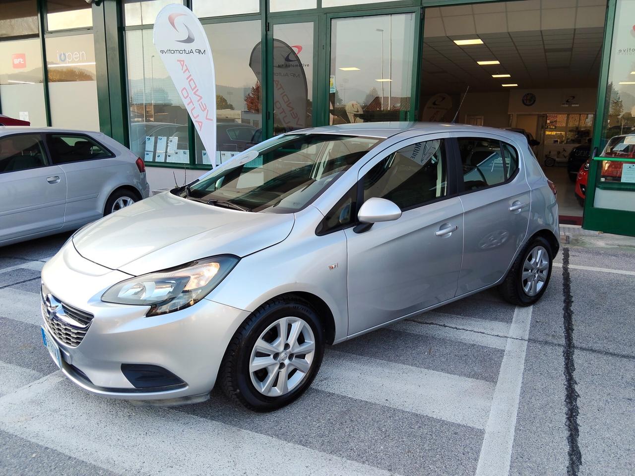 Opel Corsa 1.4 90CV cambio automatico 5 porte 40.000km