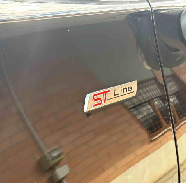 FORD Puma 1.0 EcoBoost Hybrid 125 CV S&S ST-Line Design
