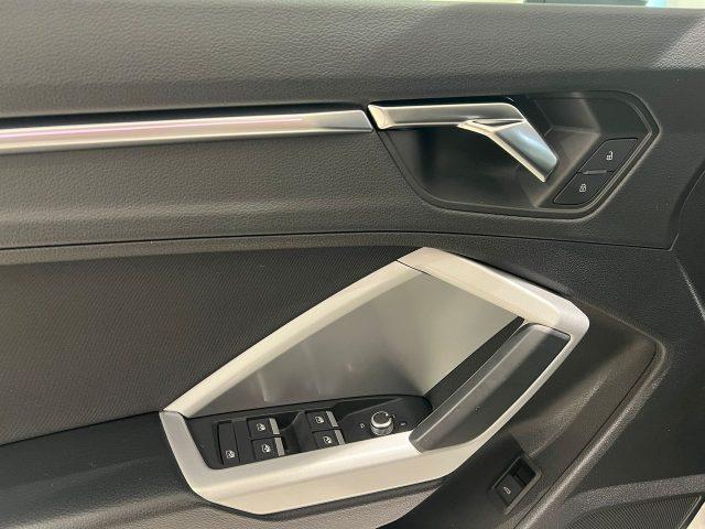 AUDI Q3 Sportback 35 TDI Business Plus