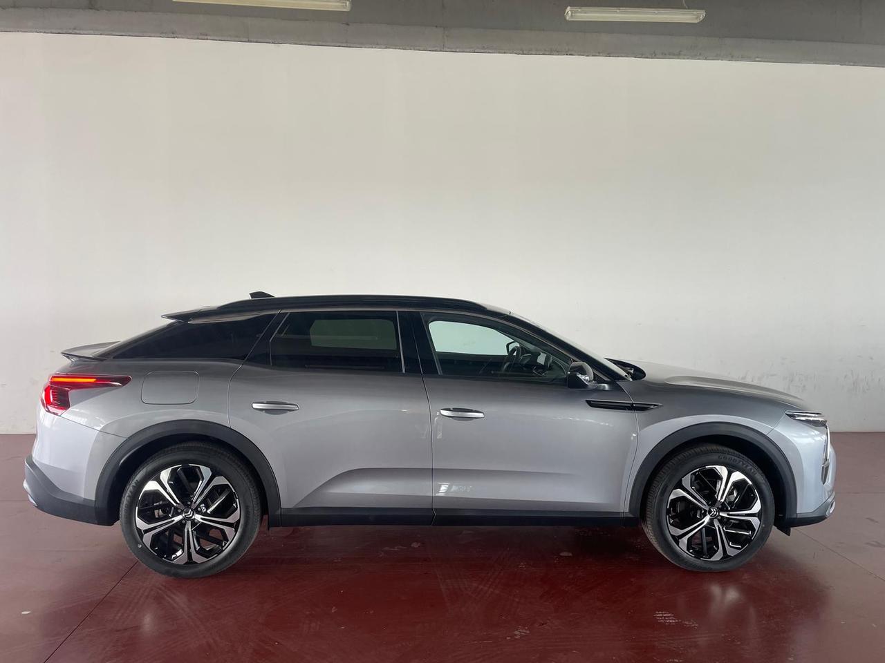 CITROEN C5 X 1.6 hybrid Shine 225cv e-eat8
