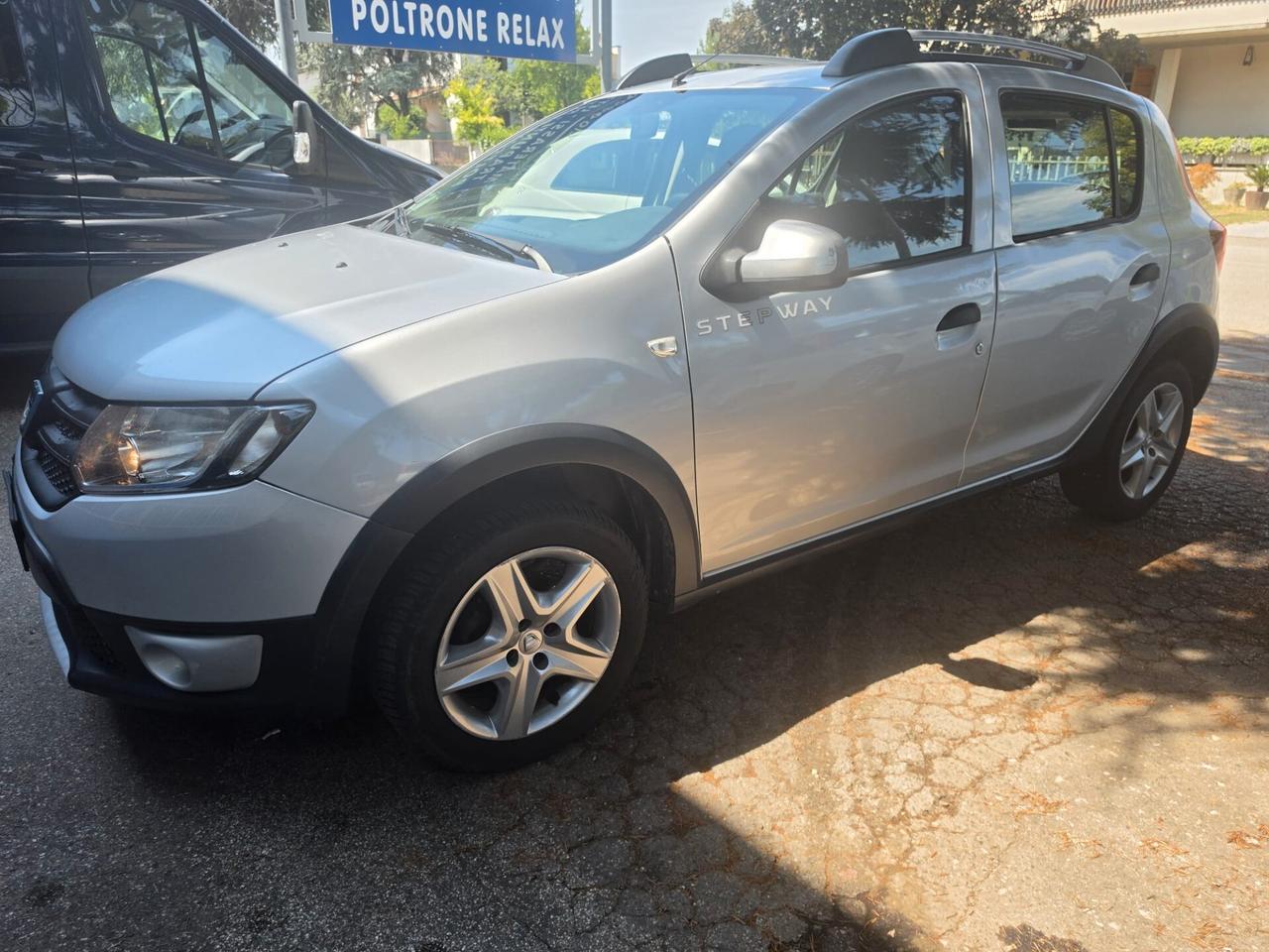 Dacia Sandero 0.9 TCe 12V TurboGPL 90CV Start&Stop Essential rate da 99,00
