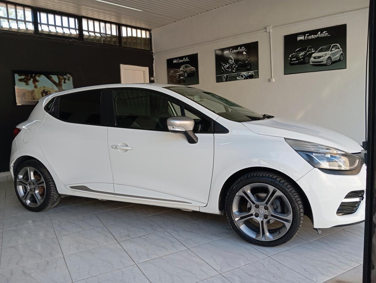 Renault Clio 1.5 Diesel 2016 CON GARANZIA