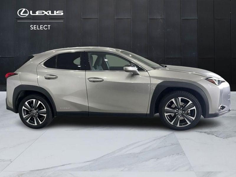 Lexus UX Hybrid Luxury