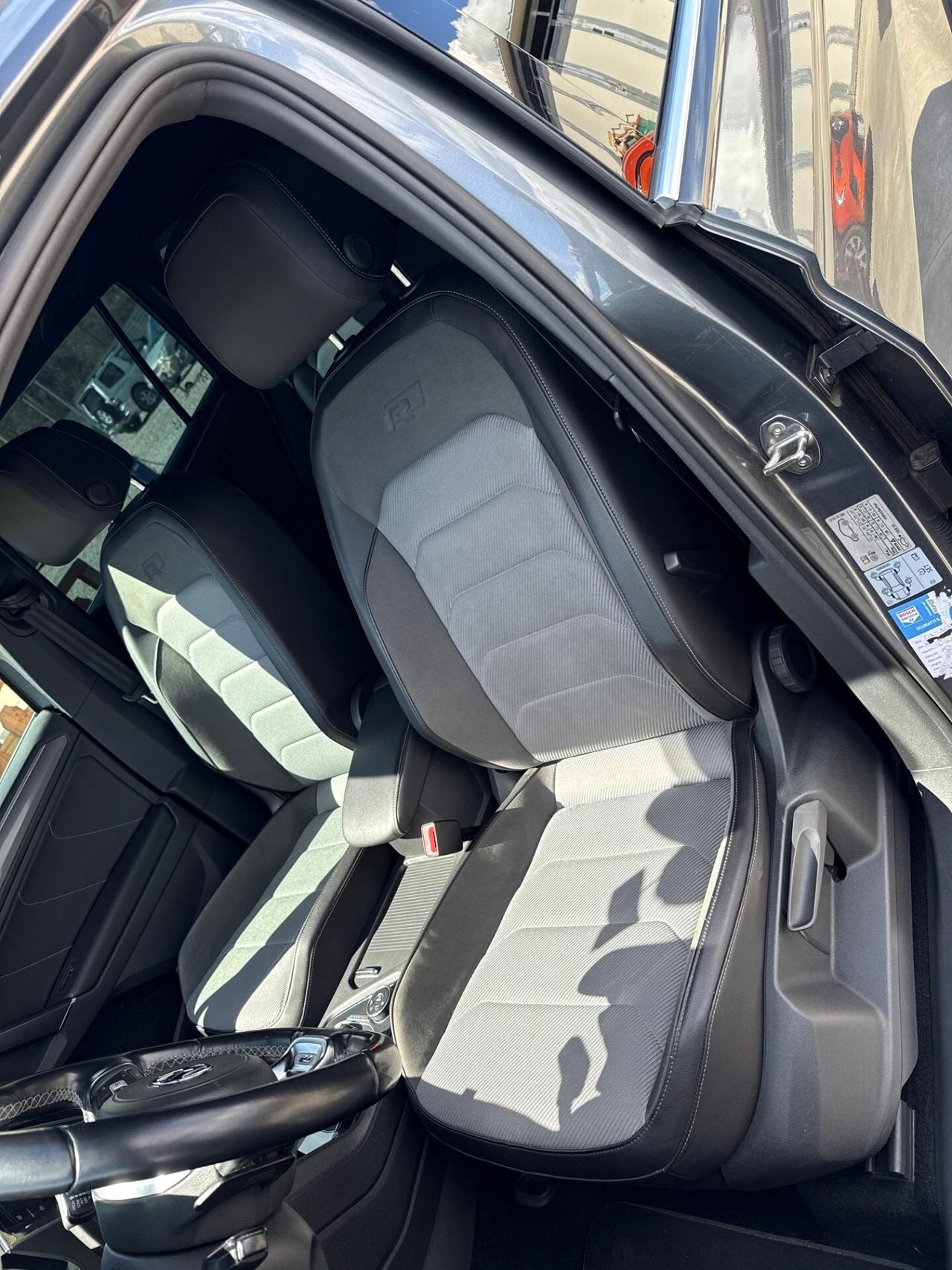 Volkswagen Tiguan 2.0 TDI DSG 4MOTION R-Line