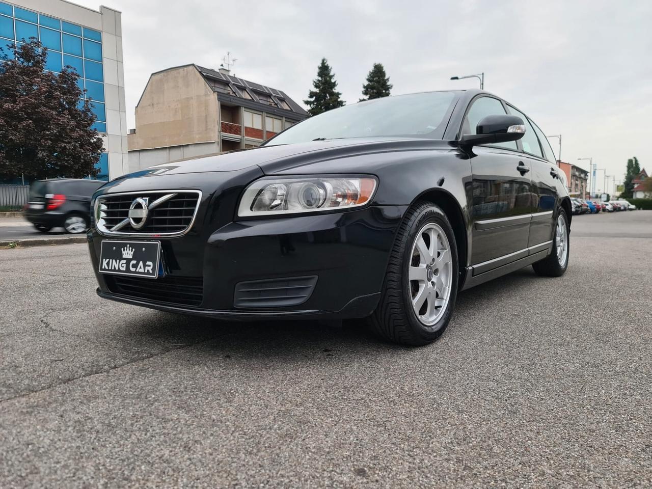 Volvo V50 D2 R-design