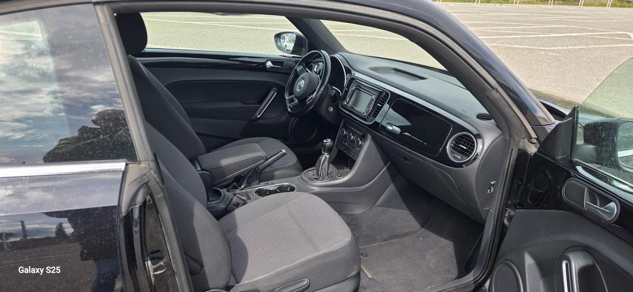 Volkswagen Maggiolino 1.6 TDI Design