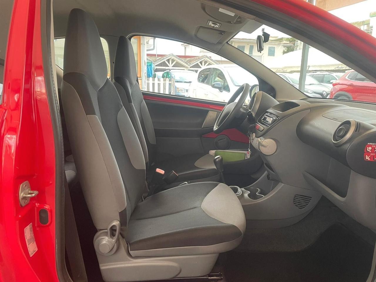 Peugeot 107 1.0 68CV 3p. Desir