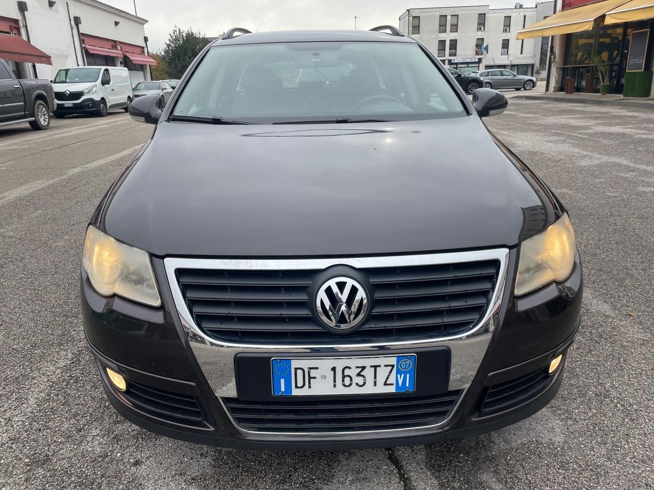 Volkswagen Passat 2.0 TDI . Highline €.2499