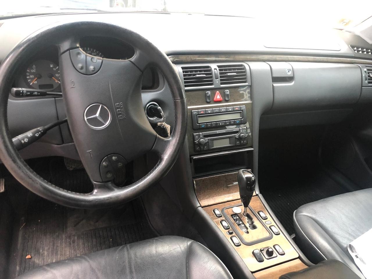 Mercedes-benz E 320 E 320 CDI //SOLO COMMERCIANTI