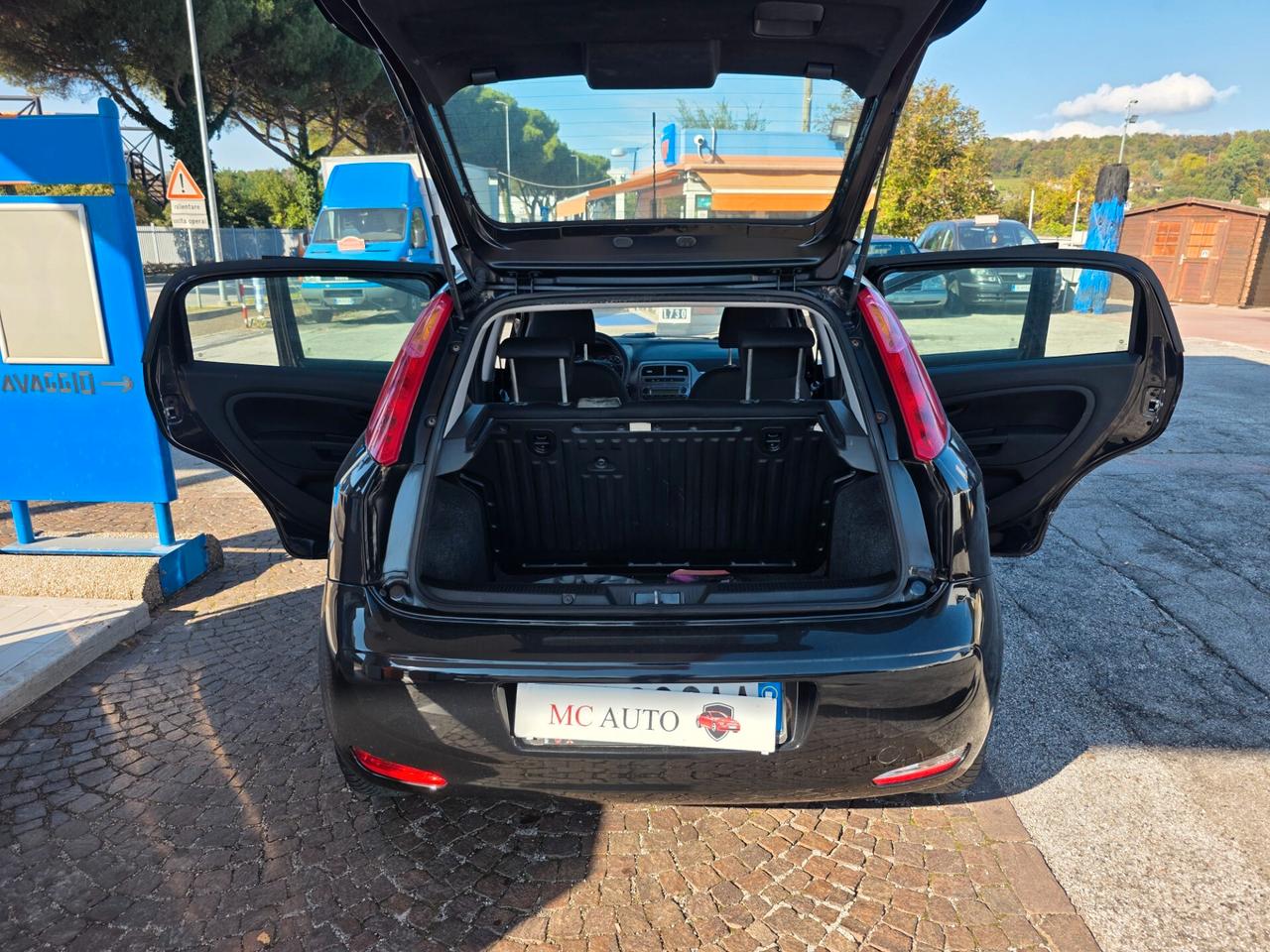 Fiat Punto 1.3 MJT II 75 CV 3 porte Lounge con 238.000km