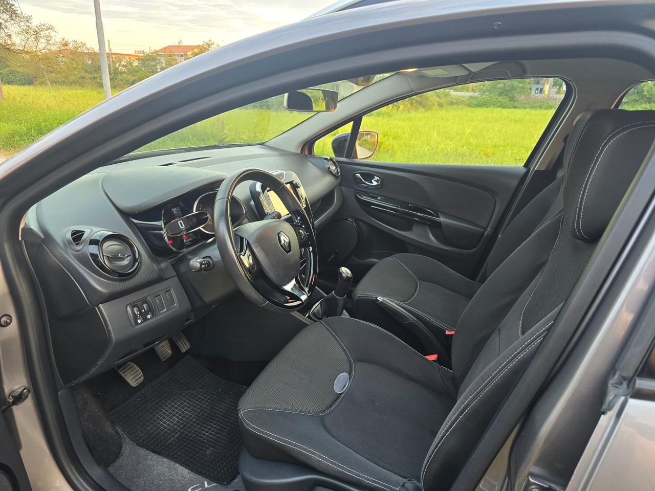 Renault Clio Sporter 1.5 DCI con GARANZIA