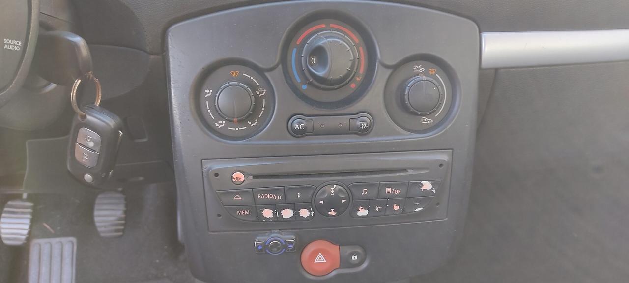 ranault clio 1.2 benzina ottime condizioni