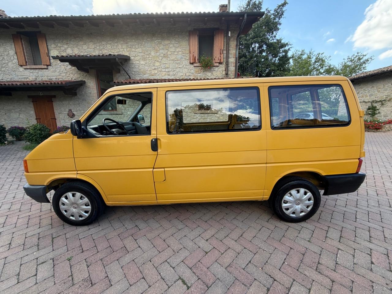 Volkswagen Transporter 2.4 D PC Furgone Vetrinato