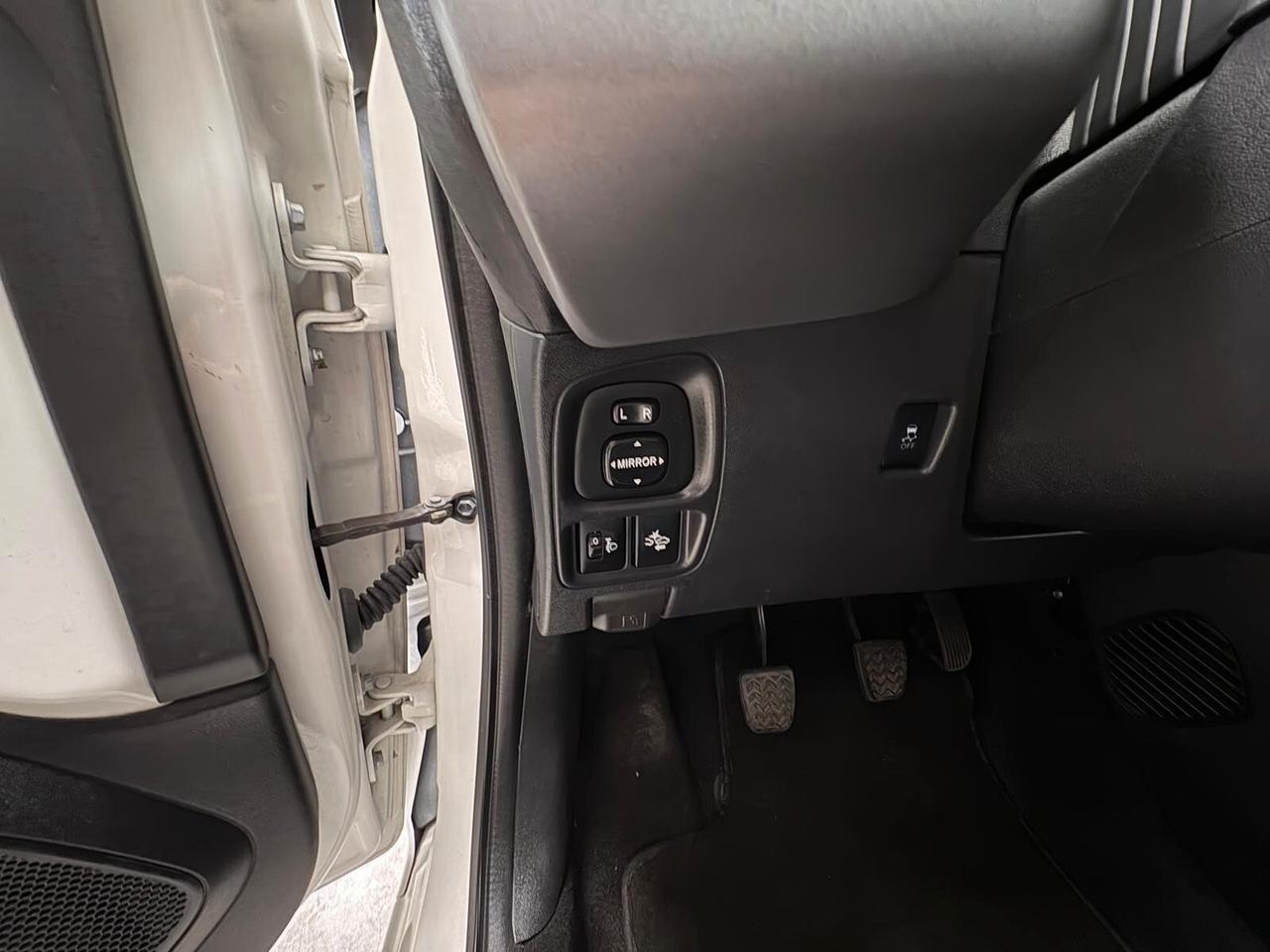 Toyota Aygo Connect 1.0 VVT-i 72 CV 5 porte x-play