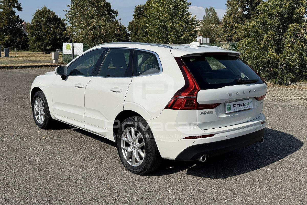 VOLVO XC60 B4 (d) AWD Geartronic Momentum