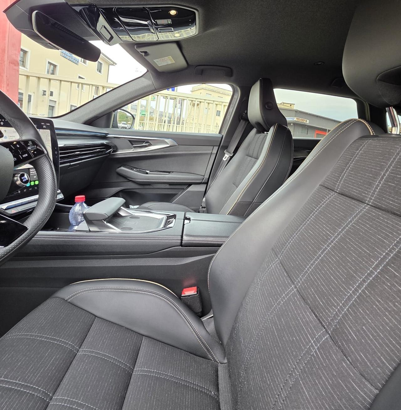 Renault Austral Full Hybrid E-Tech 200 CV Techno Allestimento ICONIC