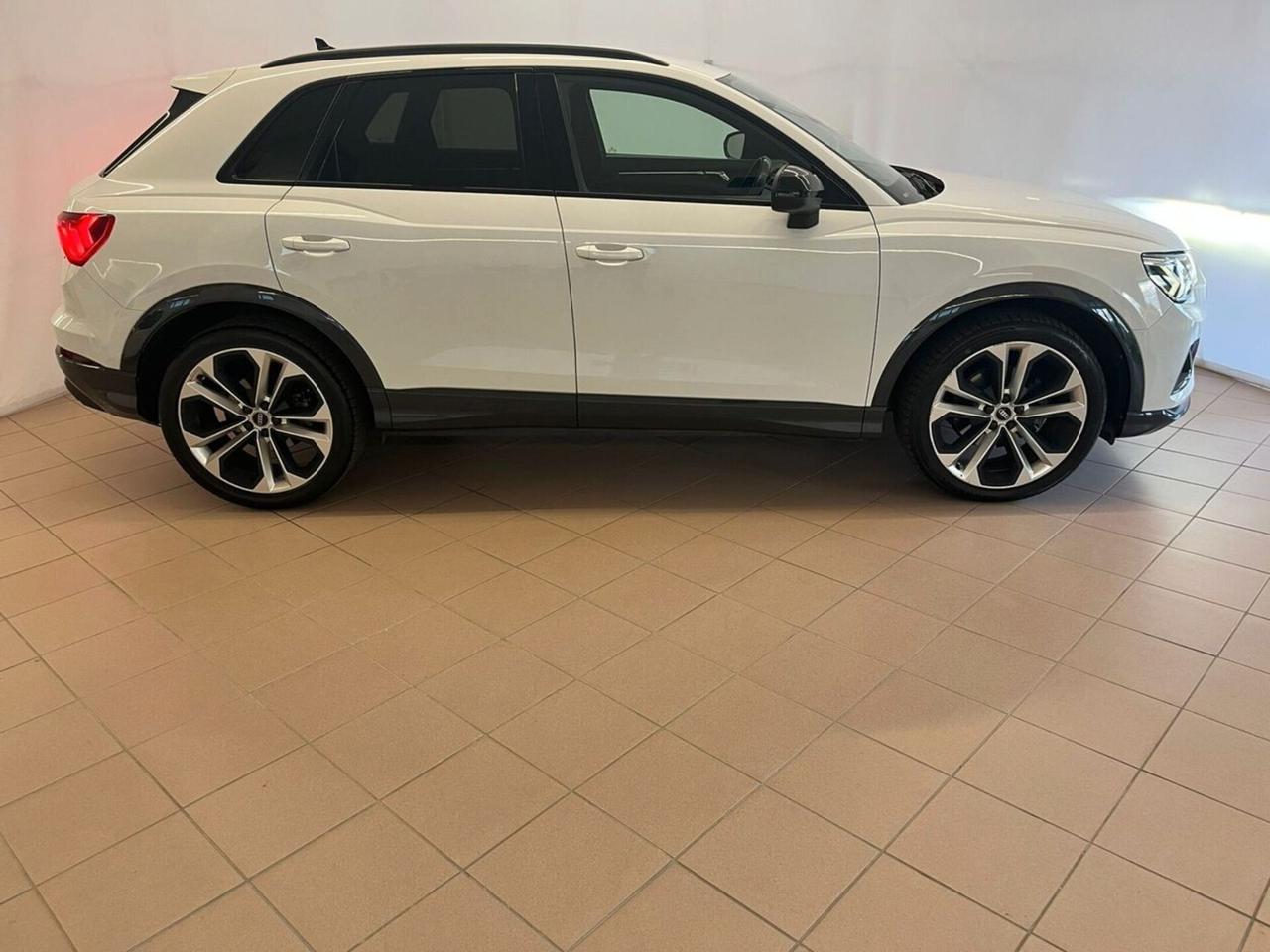 Audi Q3 35 TDI S tronic Business Advanced