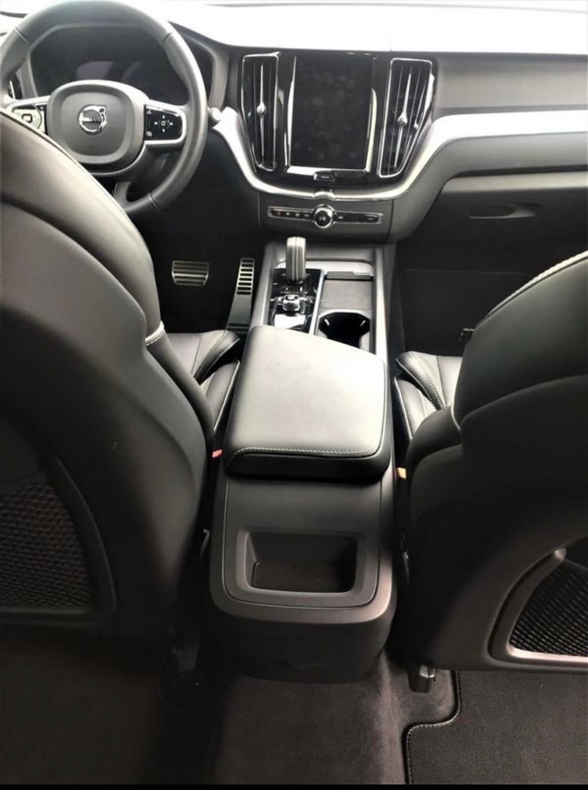 Volvo XC 60 -4x4 -UNICO PROPRIETARIO -GARANZIA