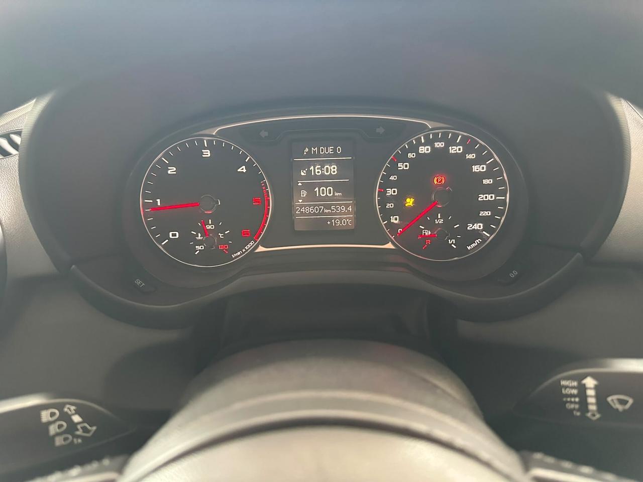 AUDI A1 1.6TDI 3P 90cv OK NEOPATENTATI
