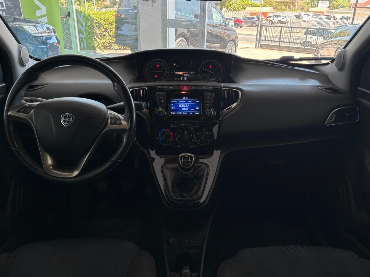 Lancia Ypsilon 1.2 69 CV 5 porte S&S Gold