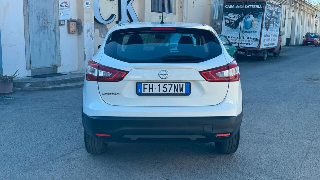 Nissan Qashqai 1.5 dCi N-Vision