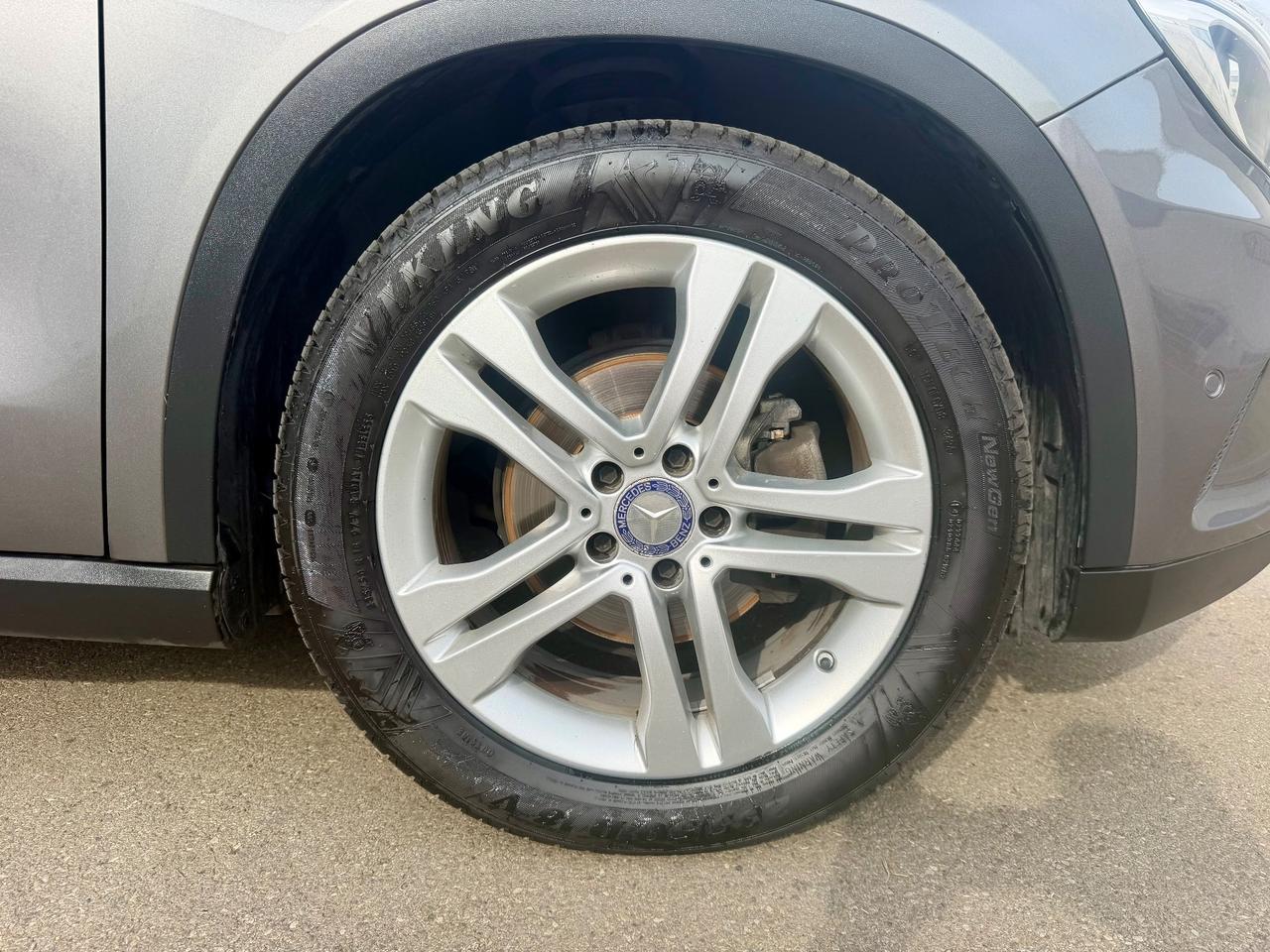 Mercedes GLA180d 197.000km 2016 euro6 neopatentati