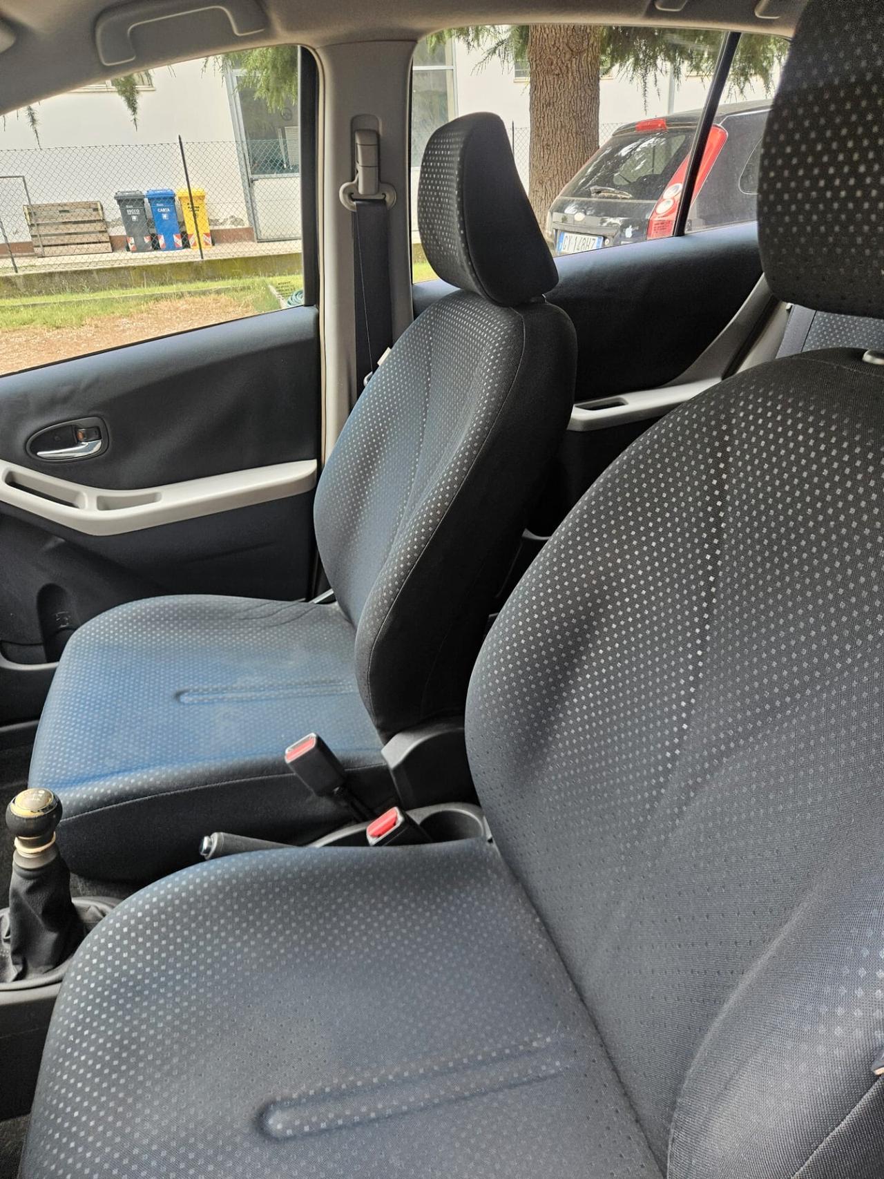 Toyota Yaris 1.0 5 porte SOLI 69.000 KM!