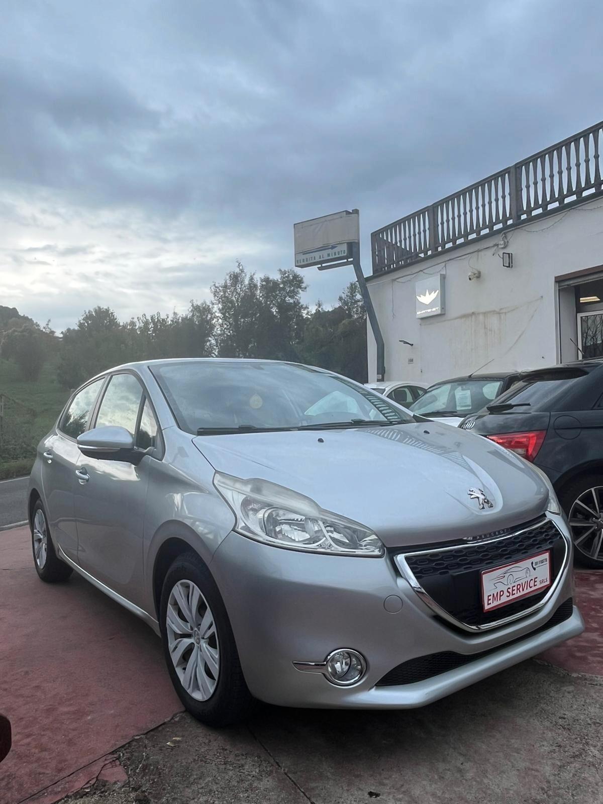 Peugeot 208 1.4 HDi 68 CV 5 porte Mix