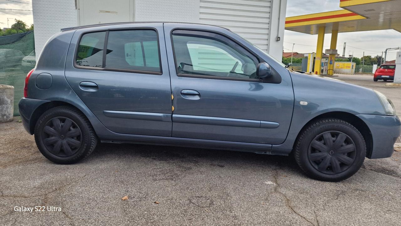 Renault Clio Storia 1.2 5 porte Dynamique