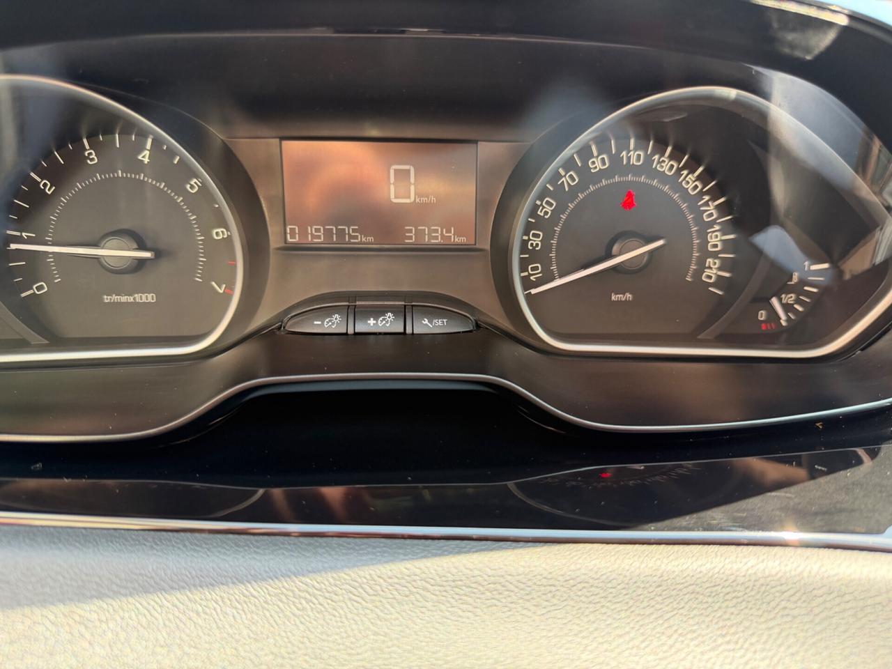 Peugeot 208 82 CV ALLURE KM 19 MILA !!!!