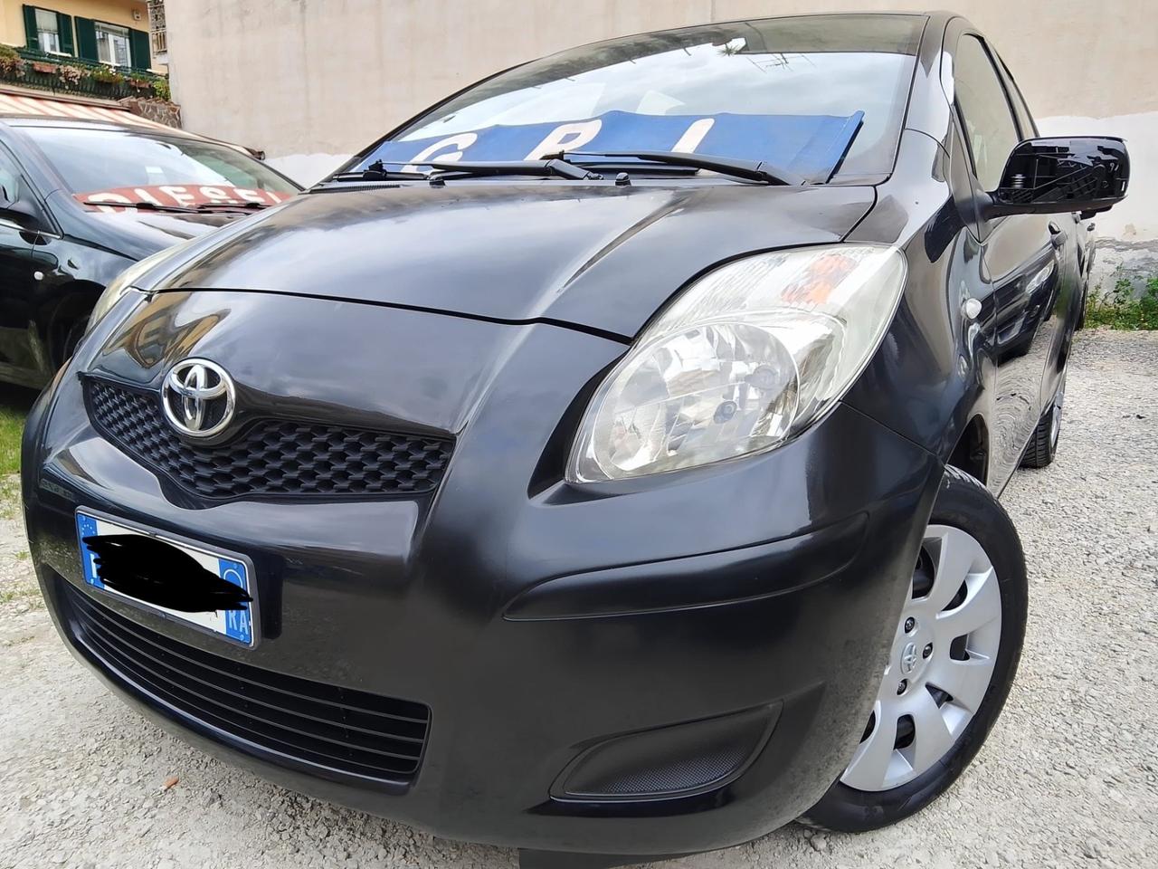 Toyota Yaris 1.0 5 porte anno 2010