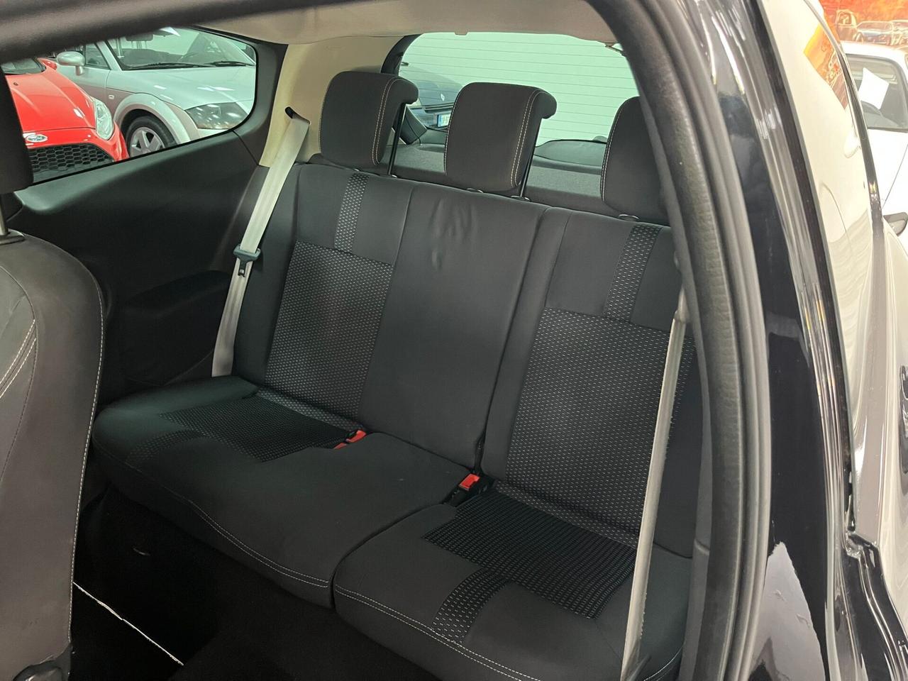 Renault Clio 3p 2.0 16v RS 200cv