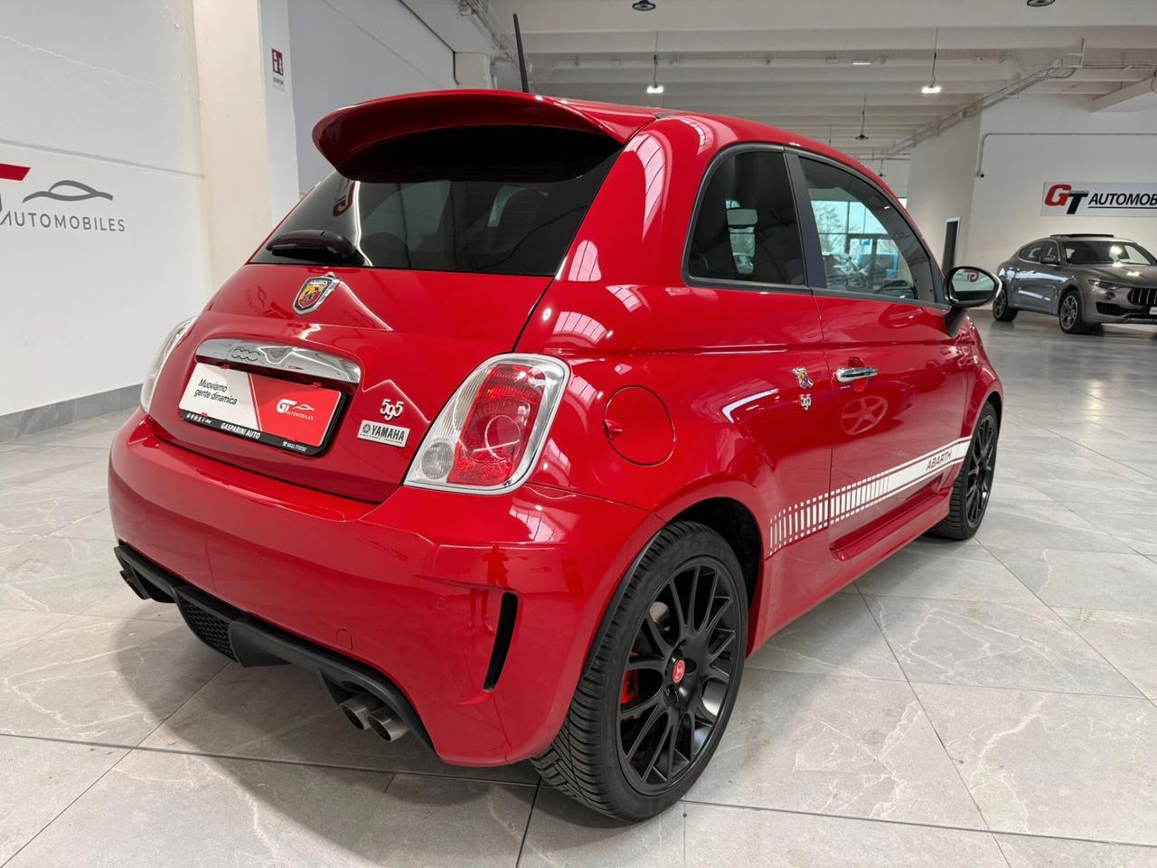 Abarth 595 1.4 Turbo T-Jet 140 CV Yamaha Factory Racing