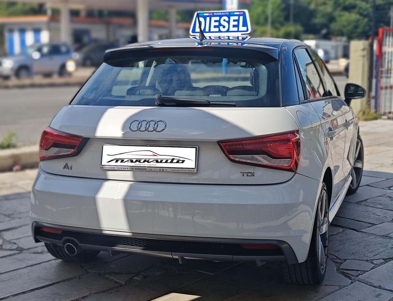 AUDI A1 1.4 TDI 90 CV S-TRONIC S-LINE
