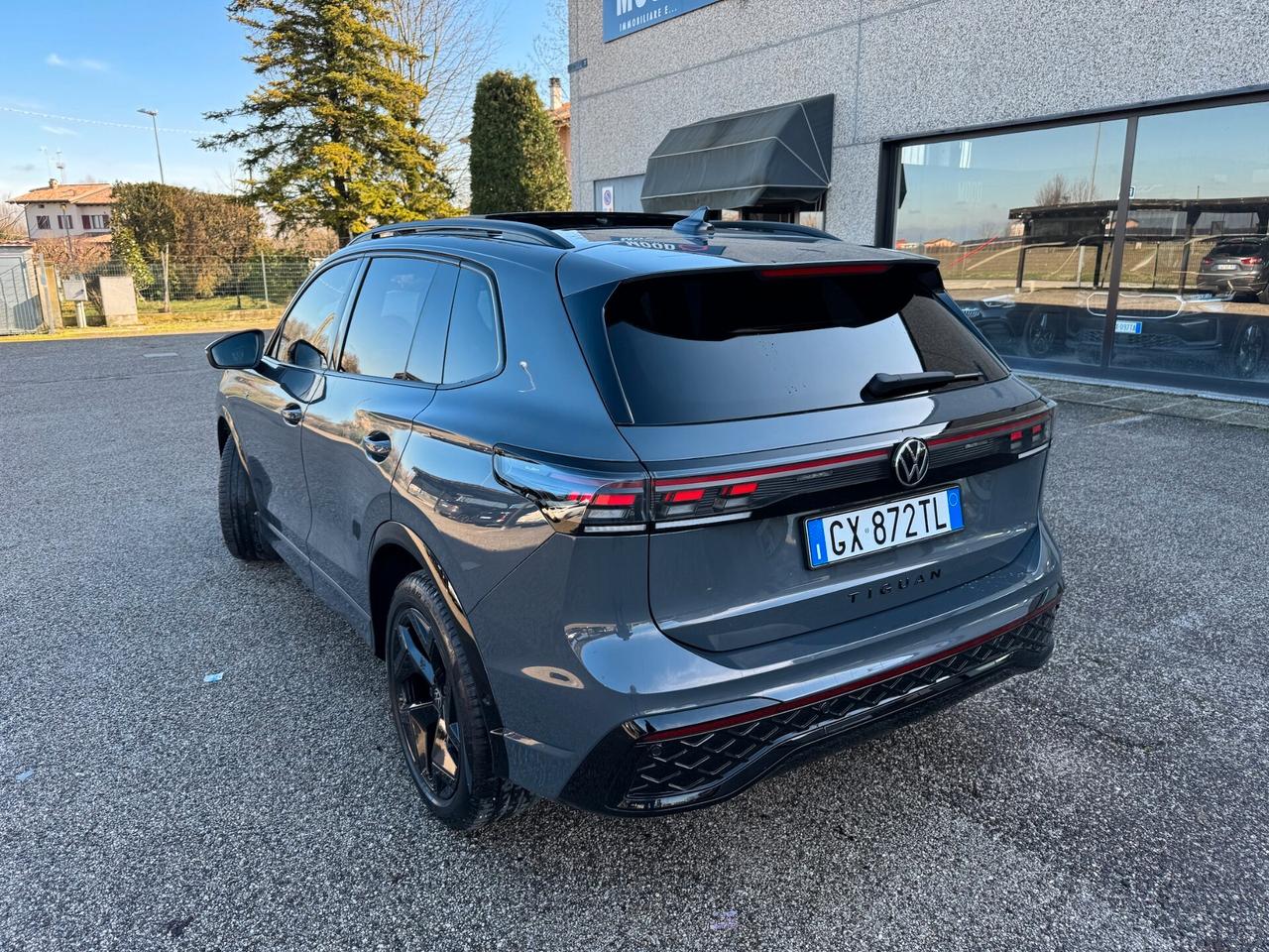 Volkswagen Tiguan 2.0 tdi R-Line Plus 150cv dsg IVA ESPOSTA