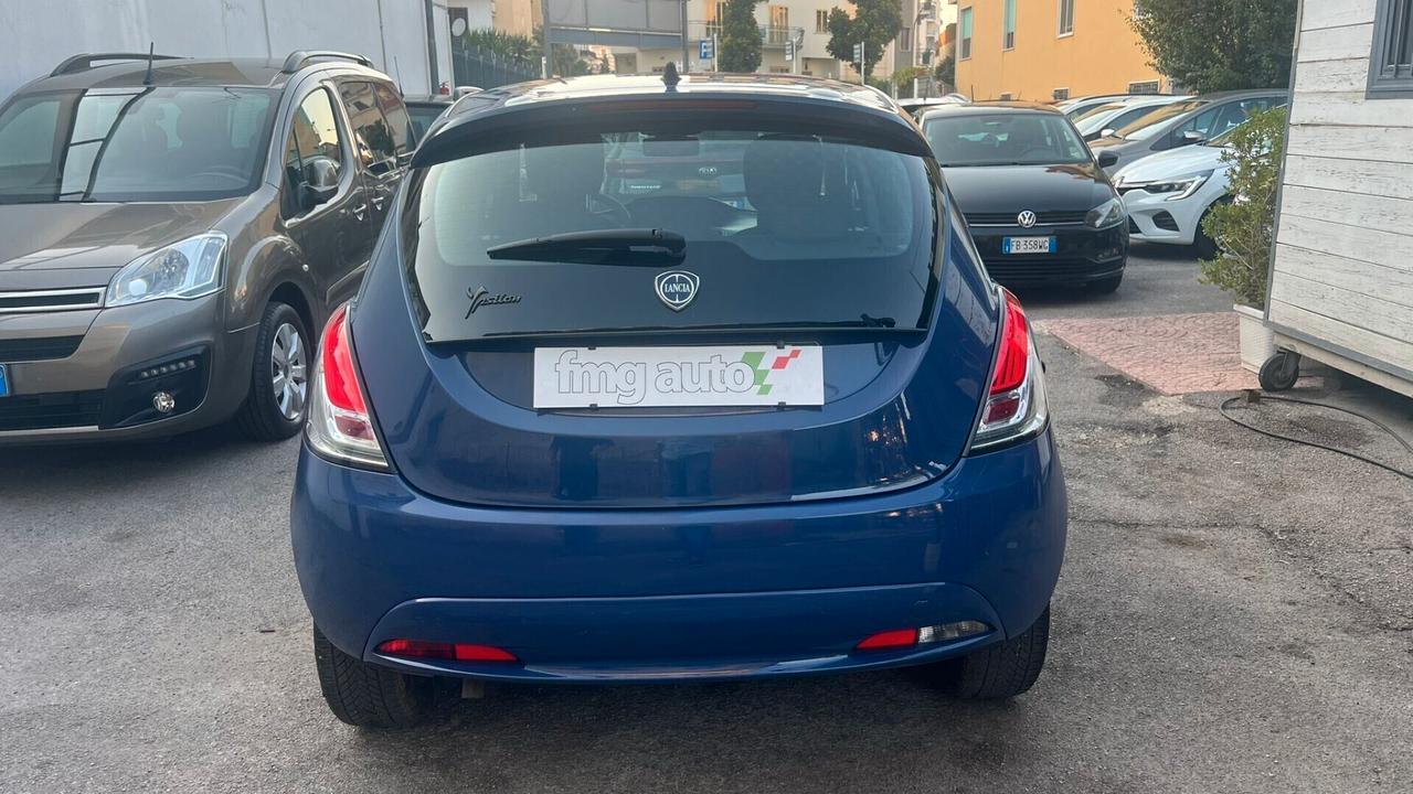 Lancia Ypsilon 1.2 69 CV 5 porte GPL Ecochic Elefantino Blu