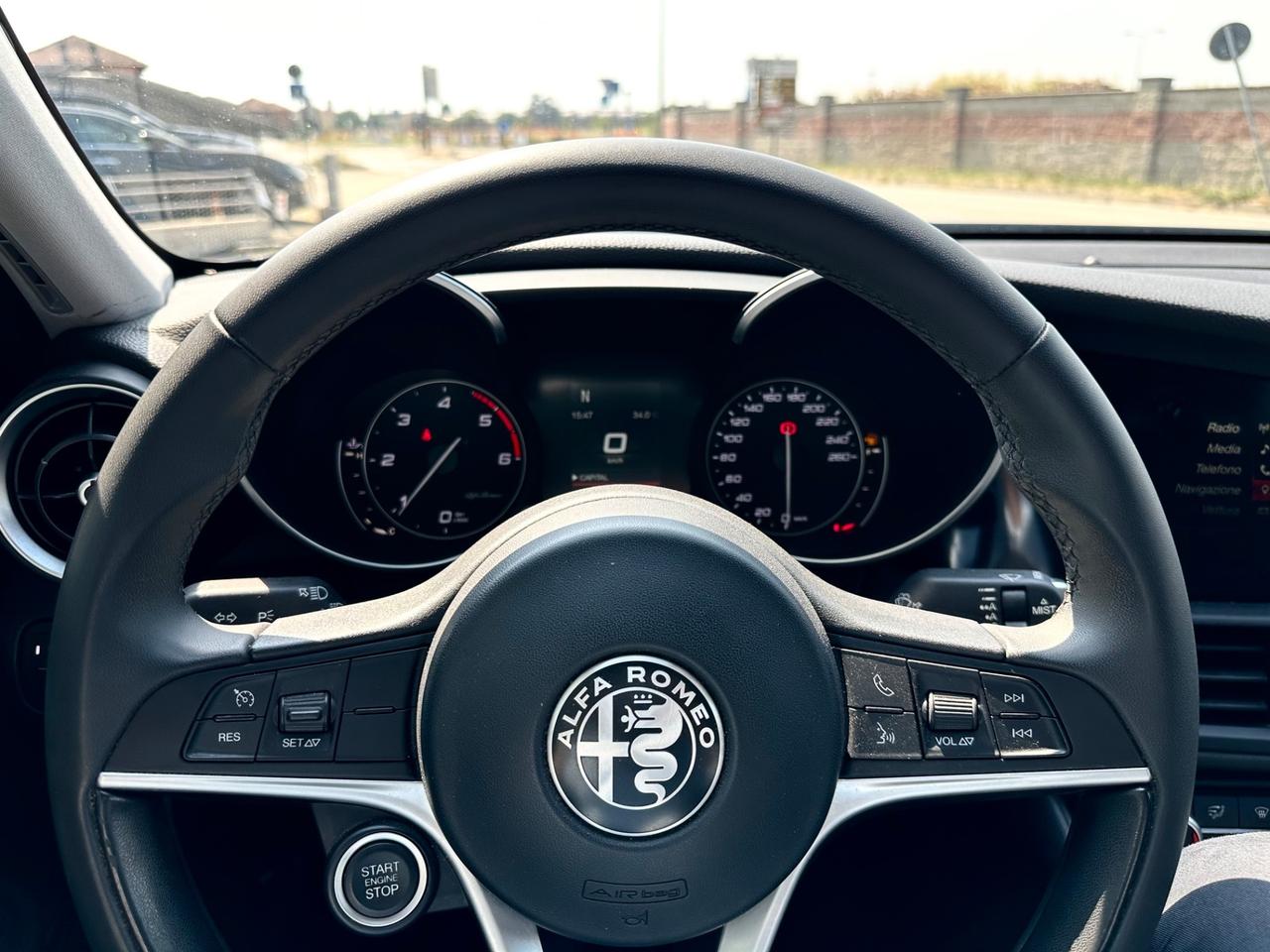 Alfa Romeo Giulia 2.2 Turbodiesel 180 CV AT8 Super MANUALE