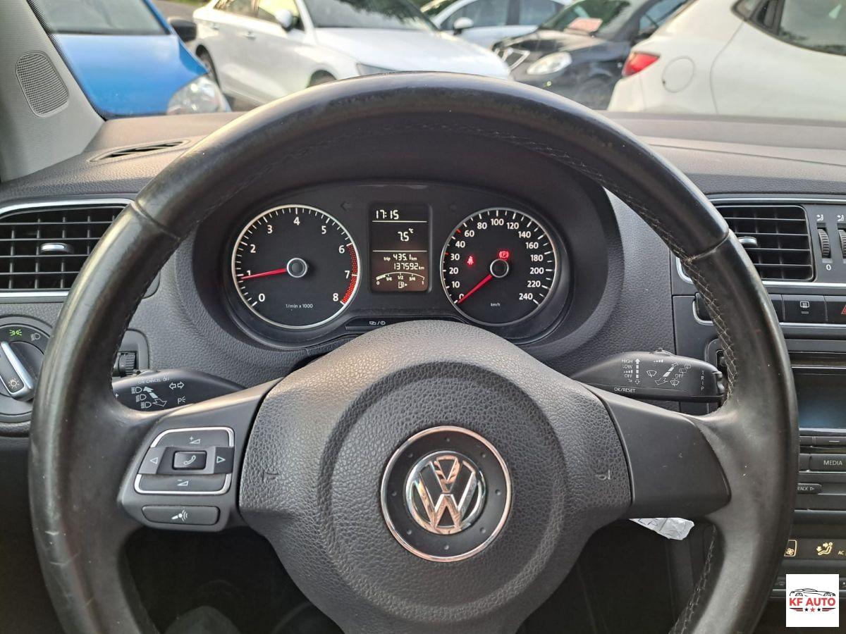 VOLKSWAGEN - Polo 1.2 Comfortline 70cv 5p