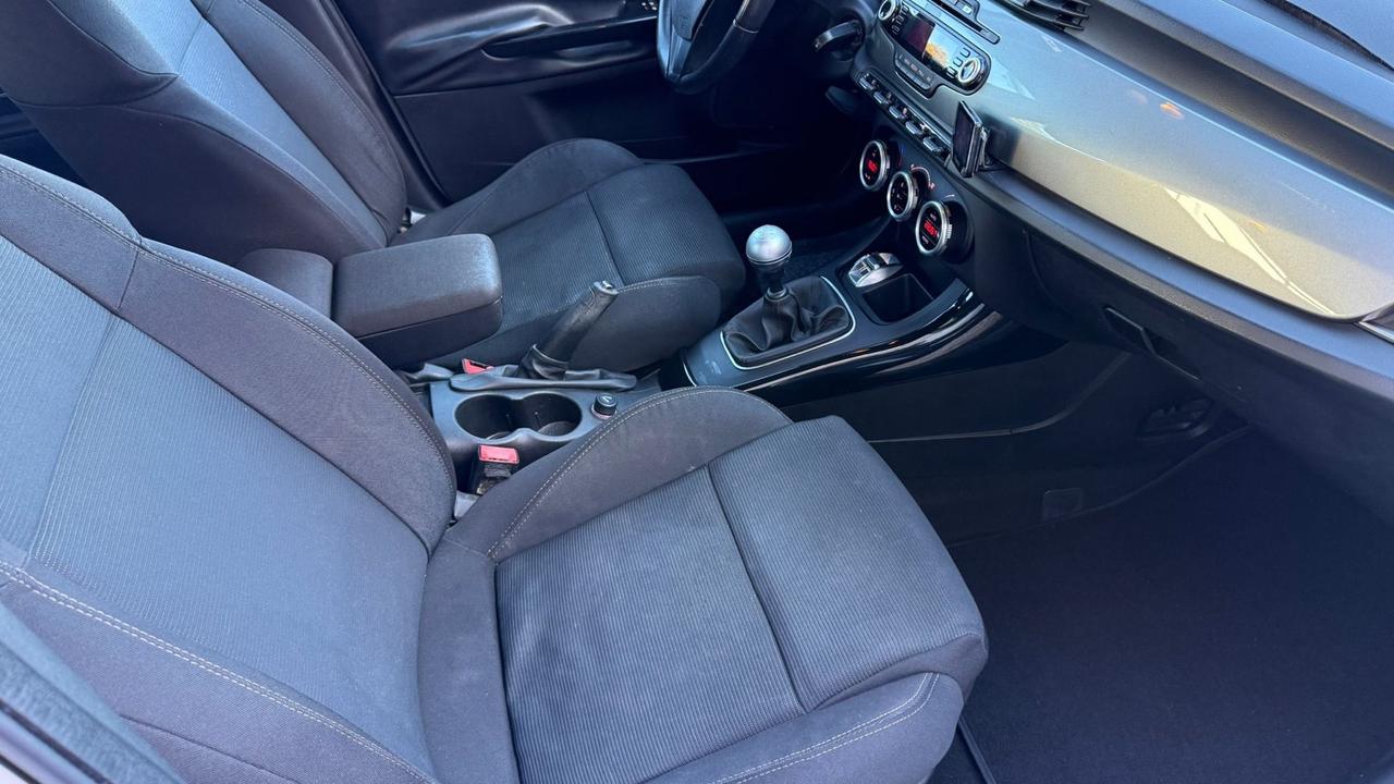 Alfa Romeo Giulietta 1.6 JTDm-2 105 CV Distinctive