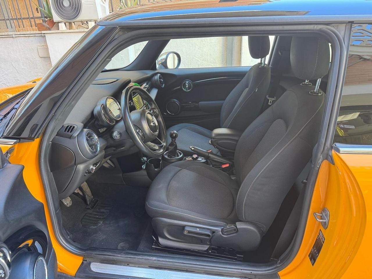 MINI 1.5 Cooper D Business