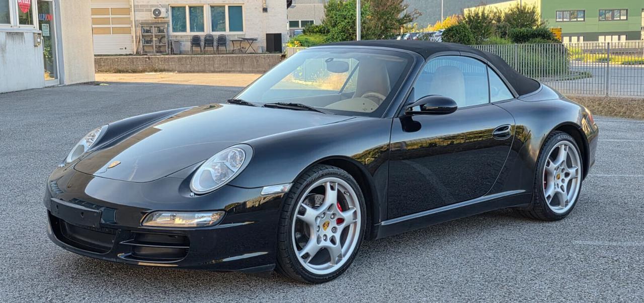 Porsche 911 Carrera Cabriolet