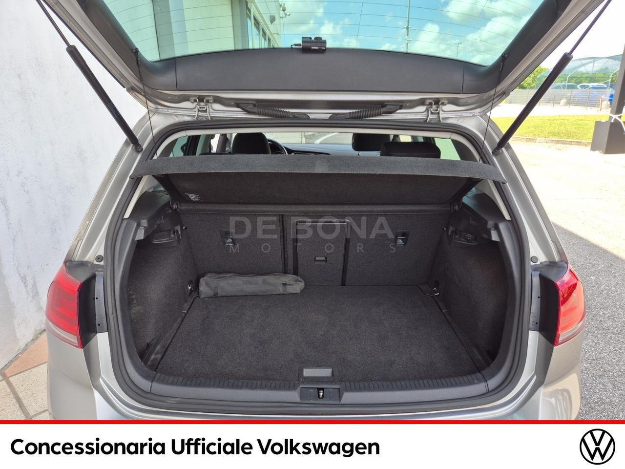 Volkswagen Golf 5p 1.6 tdi highline